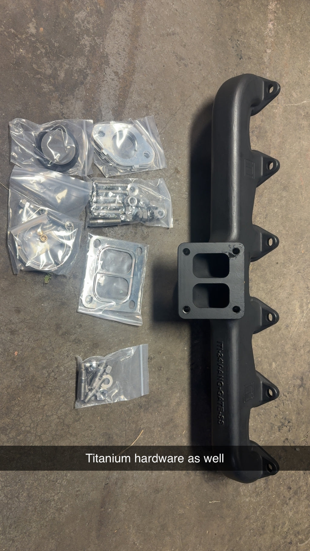 Angled gated t4 manifold