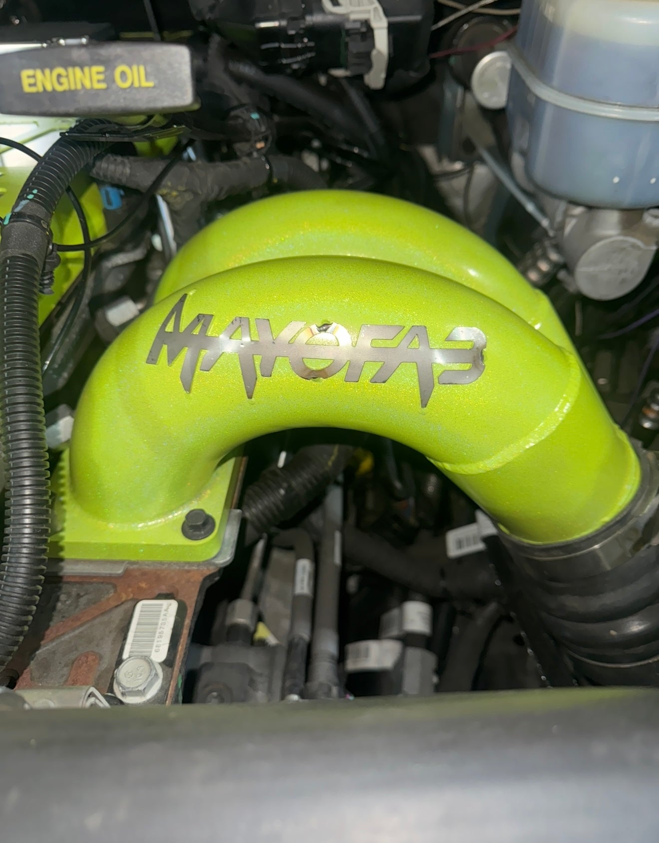 Cummins intake horn