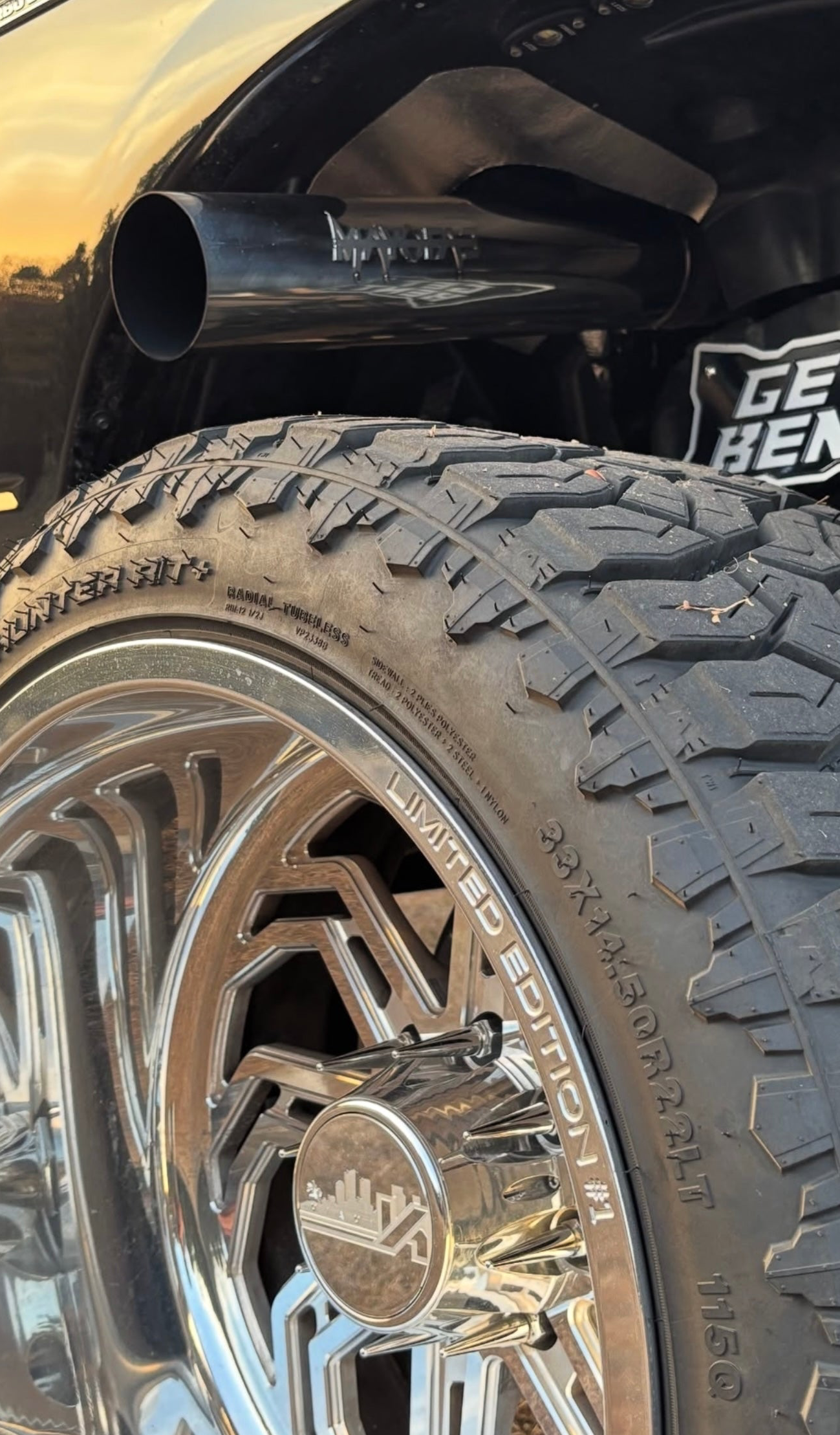 Fender exit exhaust tip